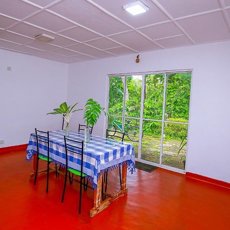 Villa Ravichini 폴로나루와 외부 사진